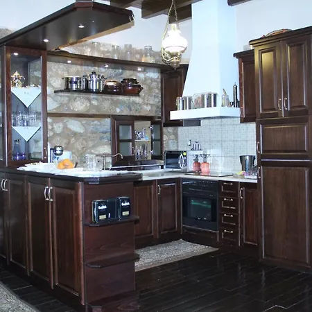 Livithron Rodon Apartment *